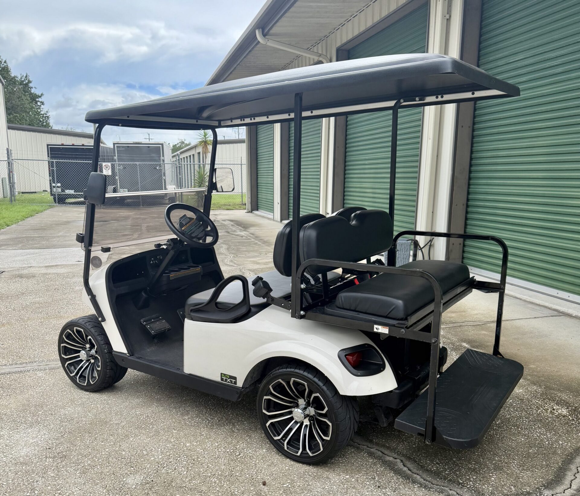 2019 E-Z-GO TXT