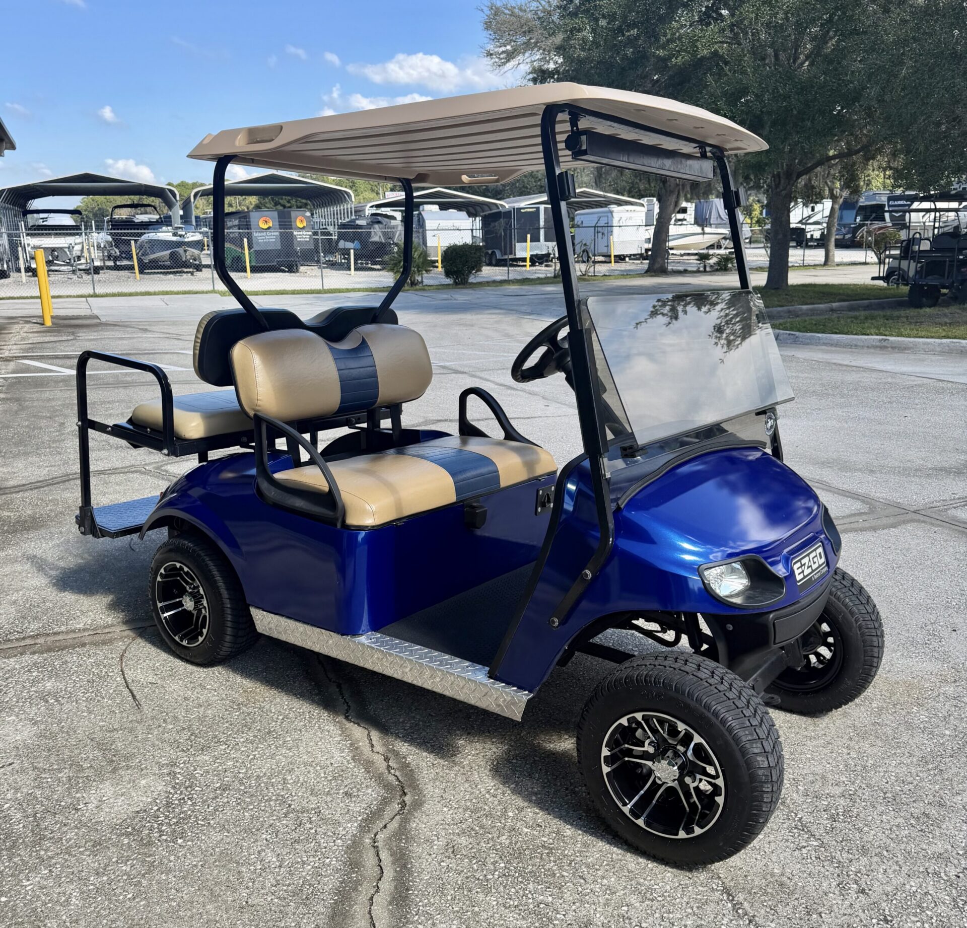 2014 E-Z-GO TXT
