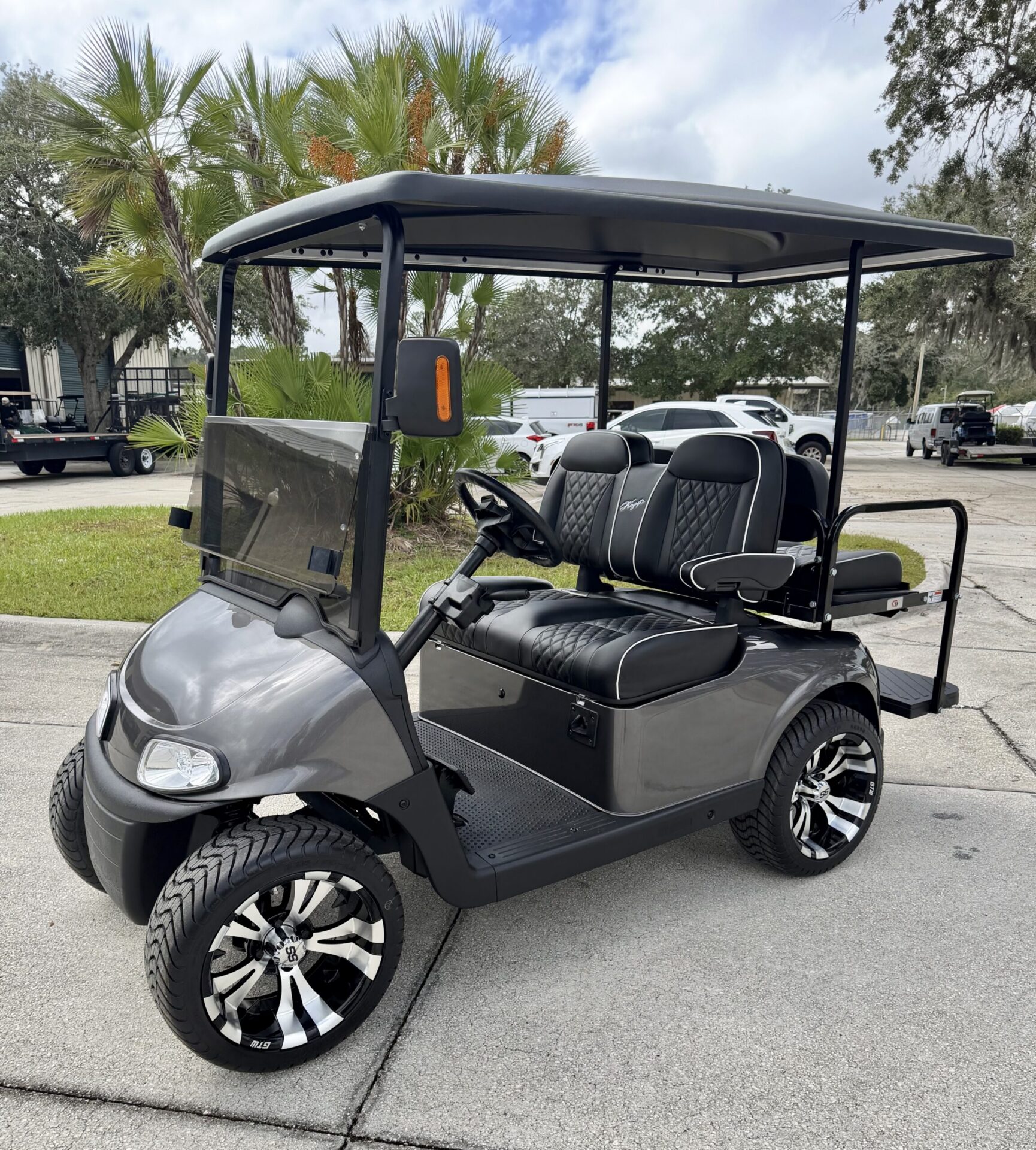 2020 E-Z-GO RXV 2 Freedom Elite Lithium