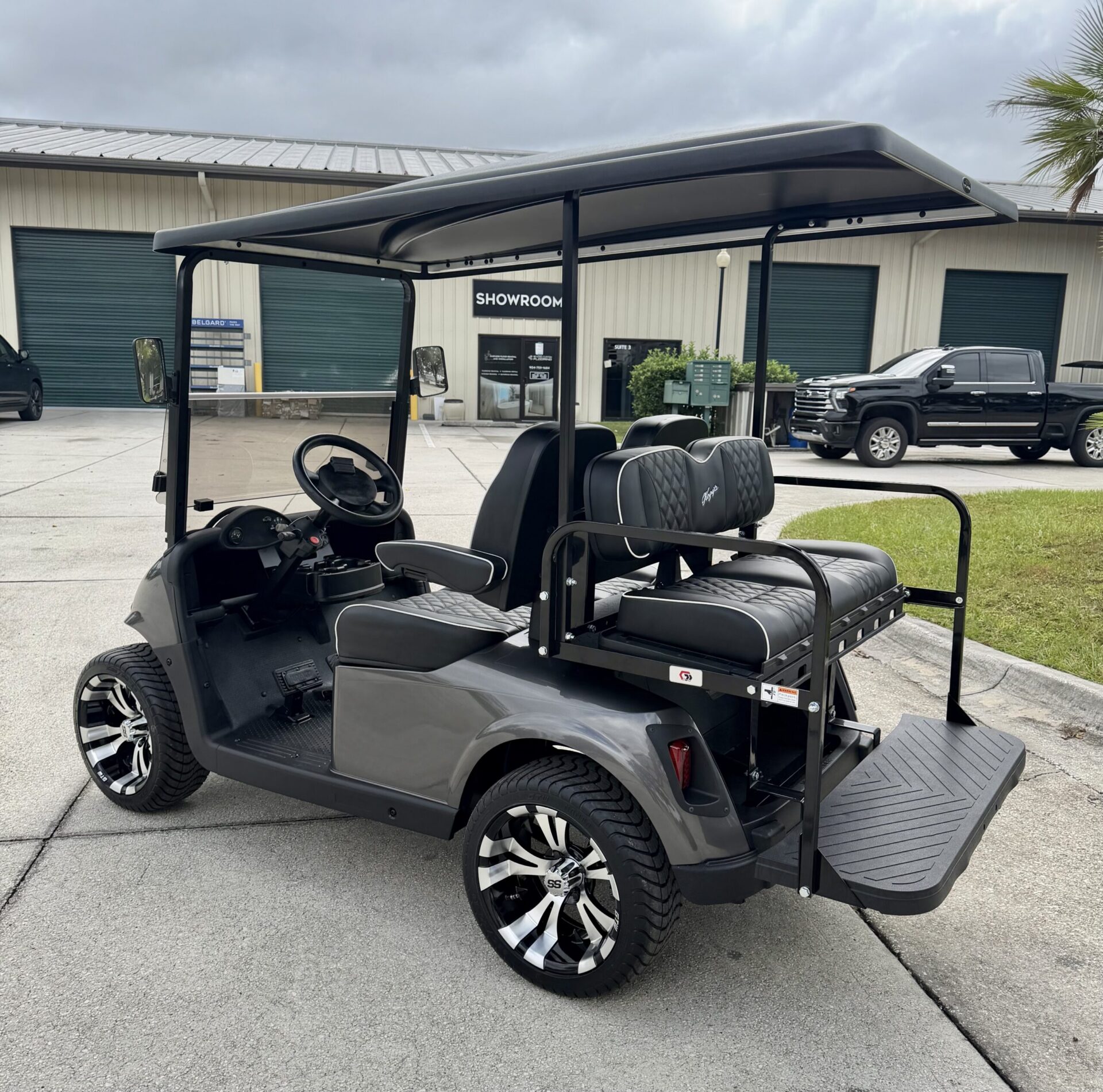 2020 E-Z-GO RXV 2 Freedom Elite Lithium